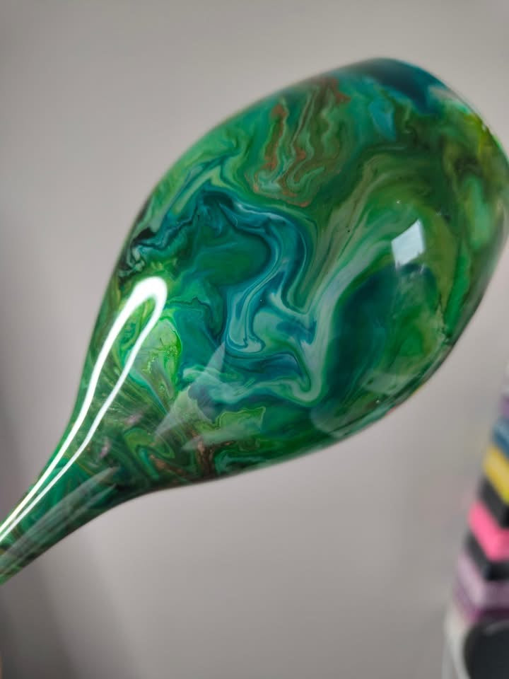 Tall wine glass
