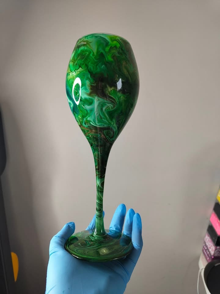 Tall wine glass